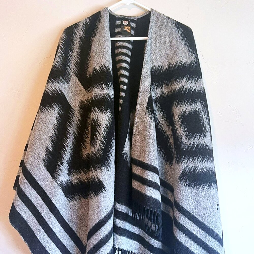 GORGEOUS FRYE SHAWL